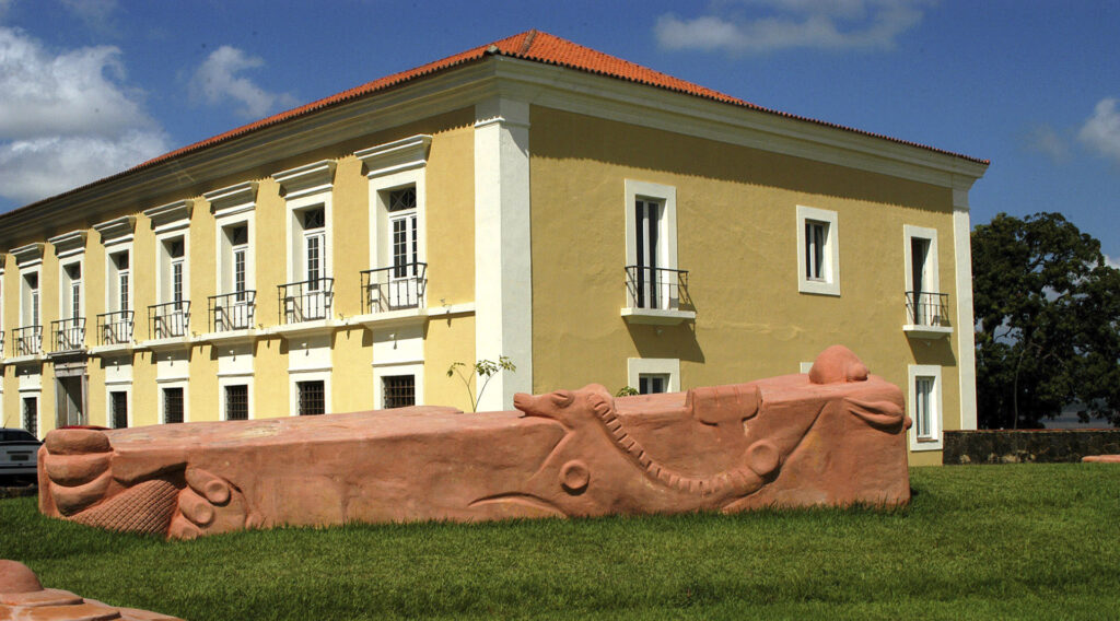 denise-milan_u-ura-muta-ue_05